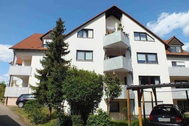 gepflegte Wohnung mit zwei Balkonen und EBK, 91334 Hemhofen