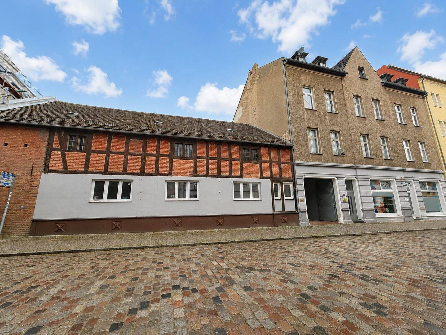 Renditestarkes MFH in zentraler Lage von Nauen mit vielen Nutzungsmöglichkeiten, 14641 Nauen