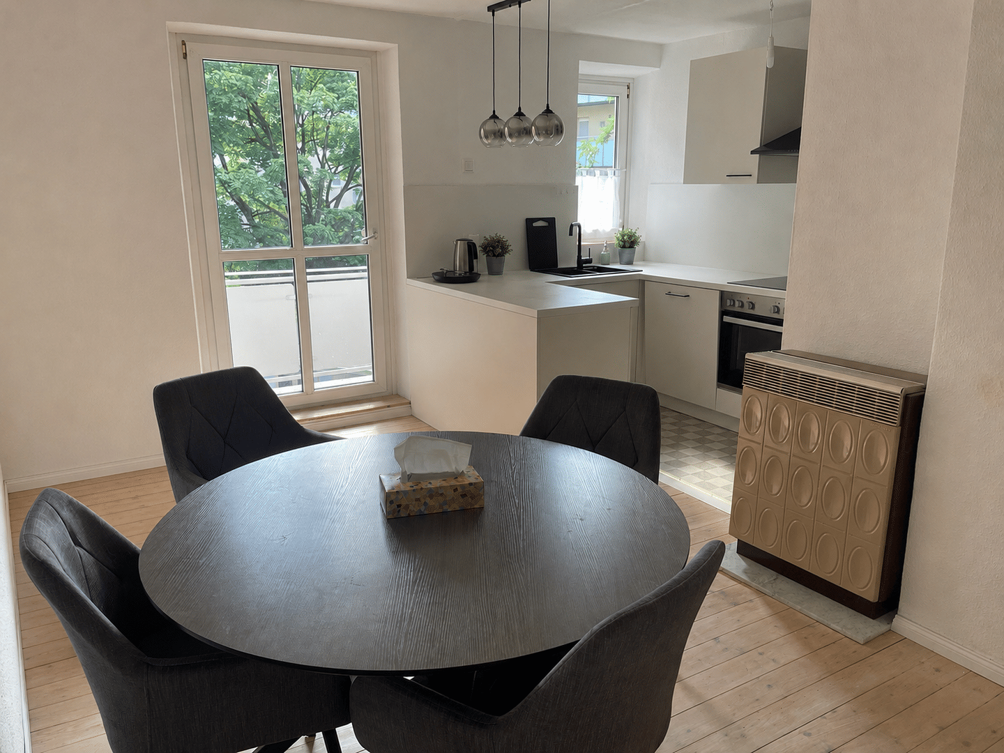 Möblierte Wohnung mit top Anbindung und viel Gestaltungsspielraum, 90459 Nürnberg