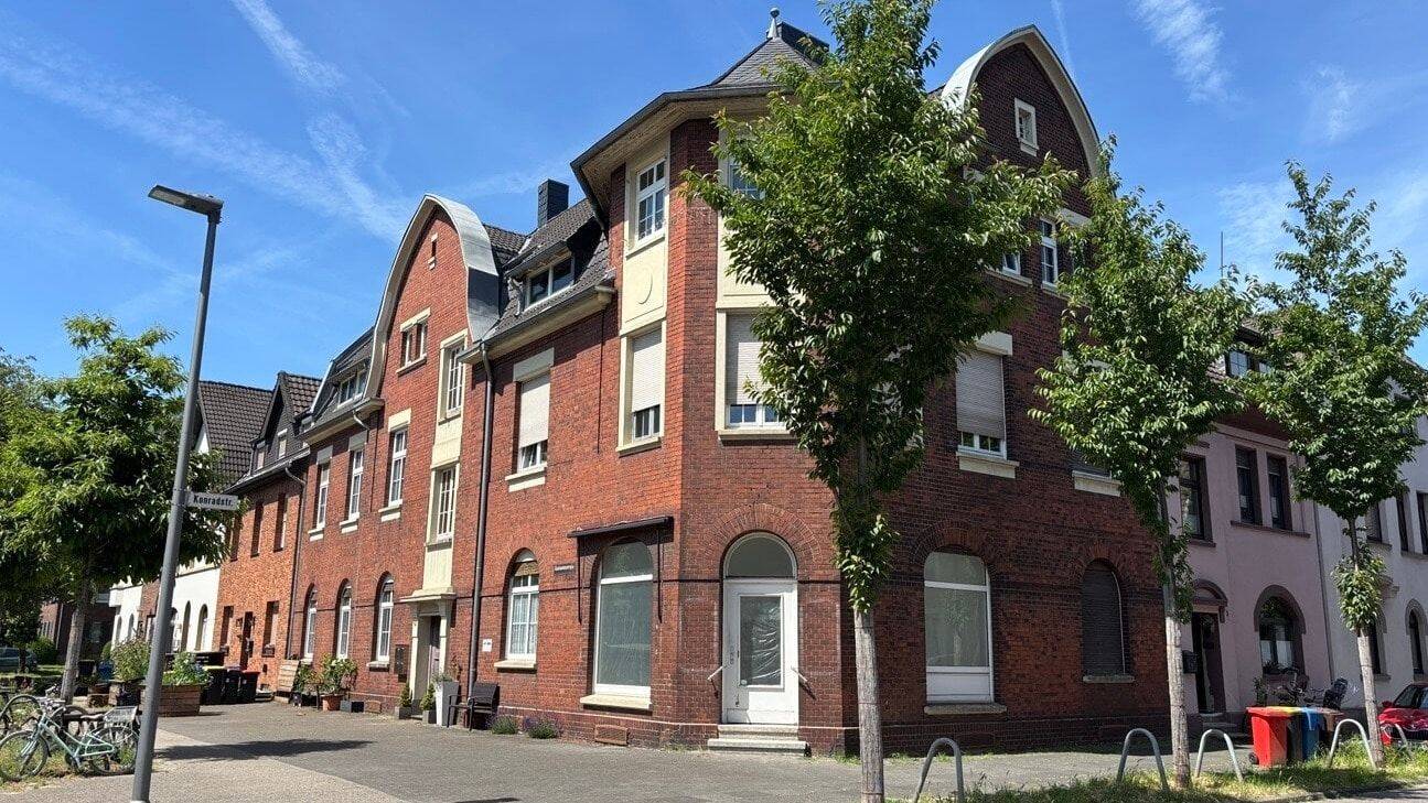 Wohn- und Geschäftshaus, 47829 Krefeld (Gartenstadt Uerdingen)