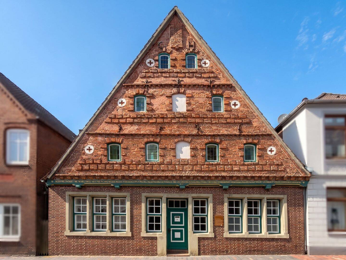 Das „Hudemannsche Haus“ von 1596: Historisches Eigenheim mit Einliegerwohnung oder hochrentables Zinshaus, 25554 Wilster