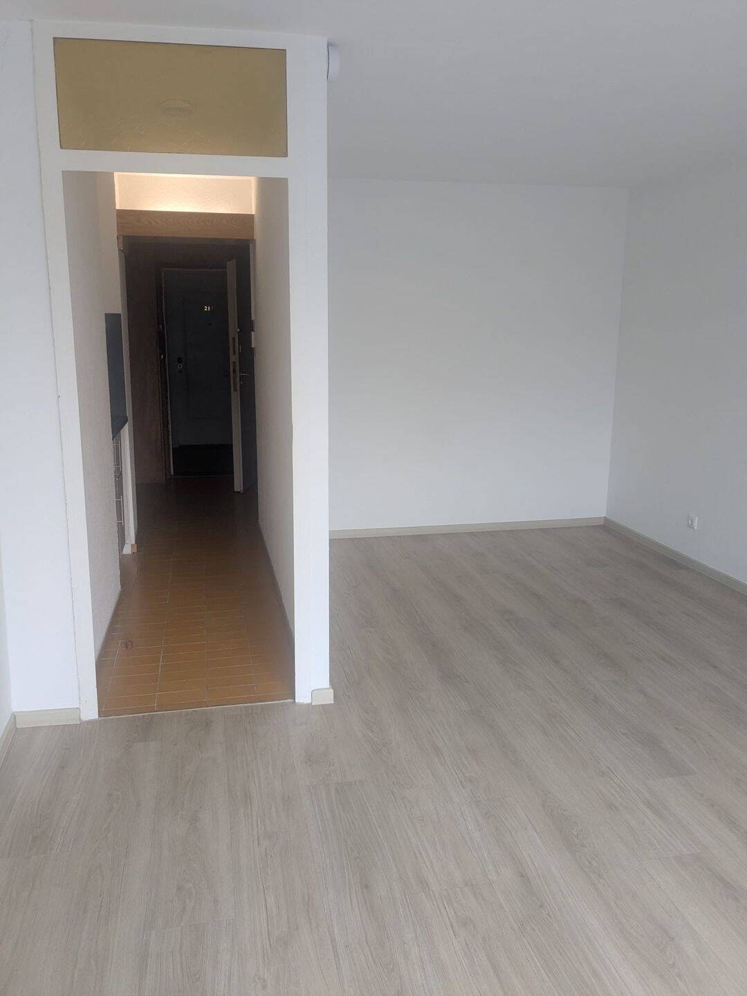 Teilmöbliertes Appartement im 2. OG zum ruhigen Innenhof, Südwest-Balkon und Aufzug, 65183 Wiesbaden (Wiesbaden)