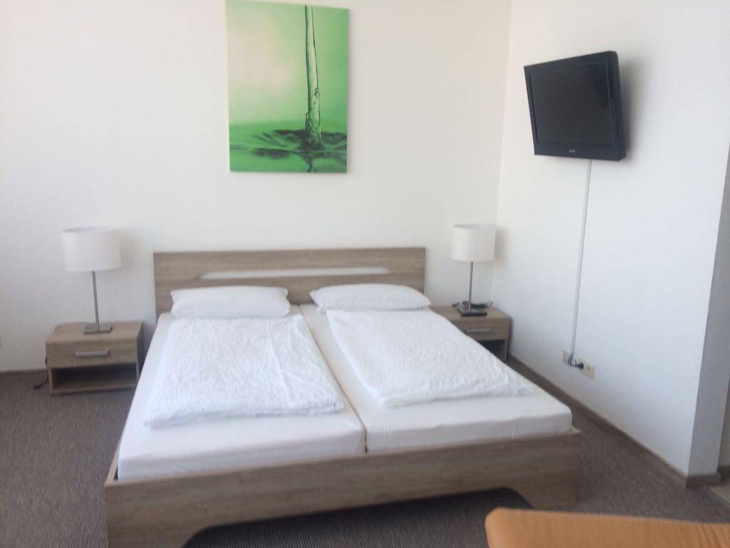 Apartment – Penzberg Stadtmitte – Einzelzimmer Standard mit Küche, 82377 Penzberg