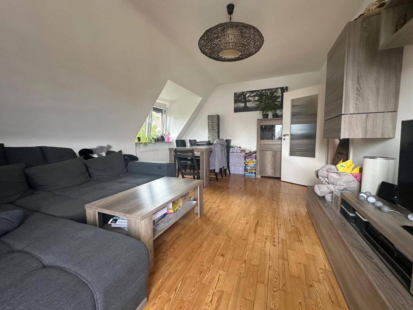 Ansprechende, lichtdurchflutete 3 Zimmer Wohung in einem 3 Parteienhaus, 90409 Nürnberg (Großreuth h. d. Veste Gärten h. d. Veste Maxfeld Schoppershof)