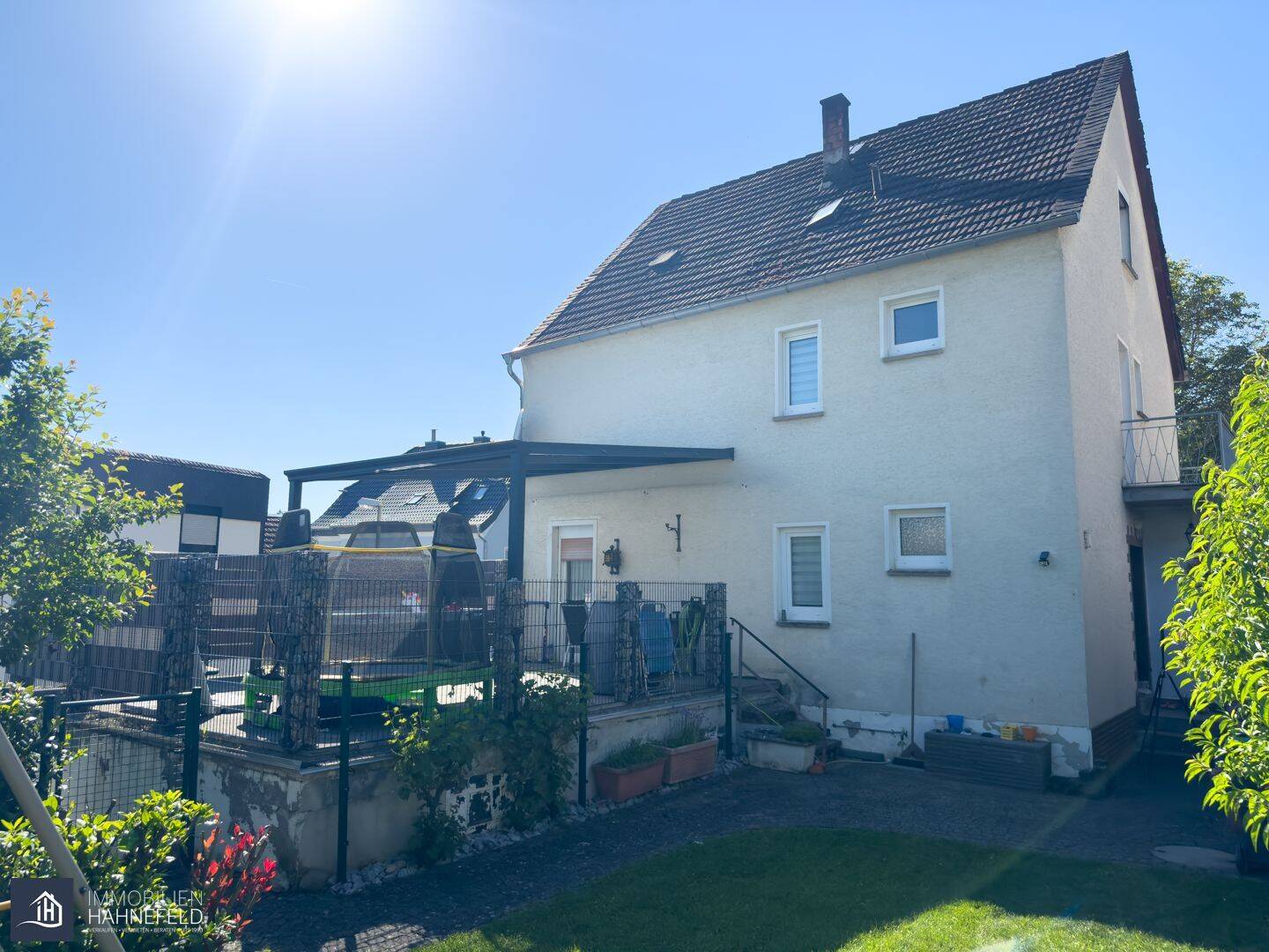 Charmantes Einfamilienhaus mit viel Platz, Garage, Garten in Burgschwalbach, 65558 Burgschwalbach