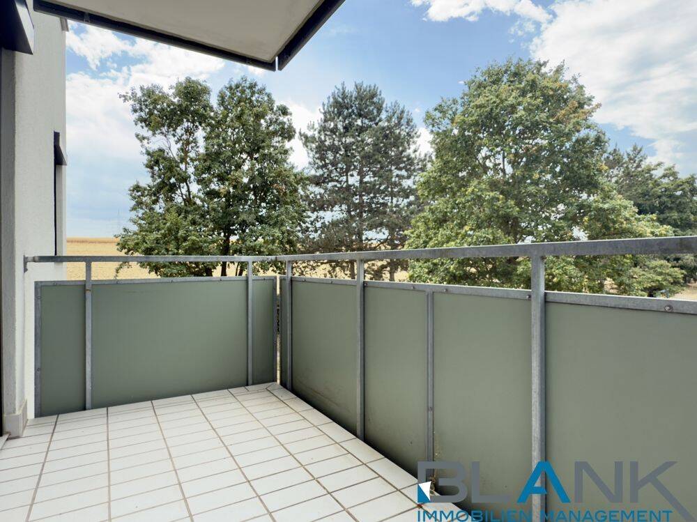 Attraktive 3-Zimmer-Eckwohnung mit zwei Balkonen und Feldblick, 71735 Eberdingen