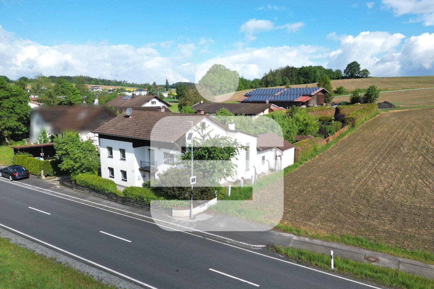 Einfamilienhaus mit großem Garten, 94436 Simbach