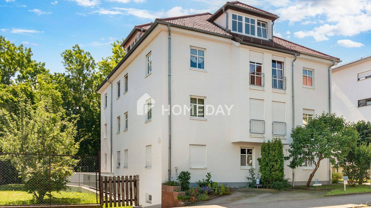 Dachgeschosswohnung mit Potenzial – sanierungsbedürftig, sofort bezugsfrei und inkl. Duplex -TG, 99310 Arnstadt
