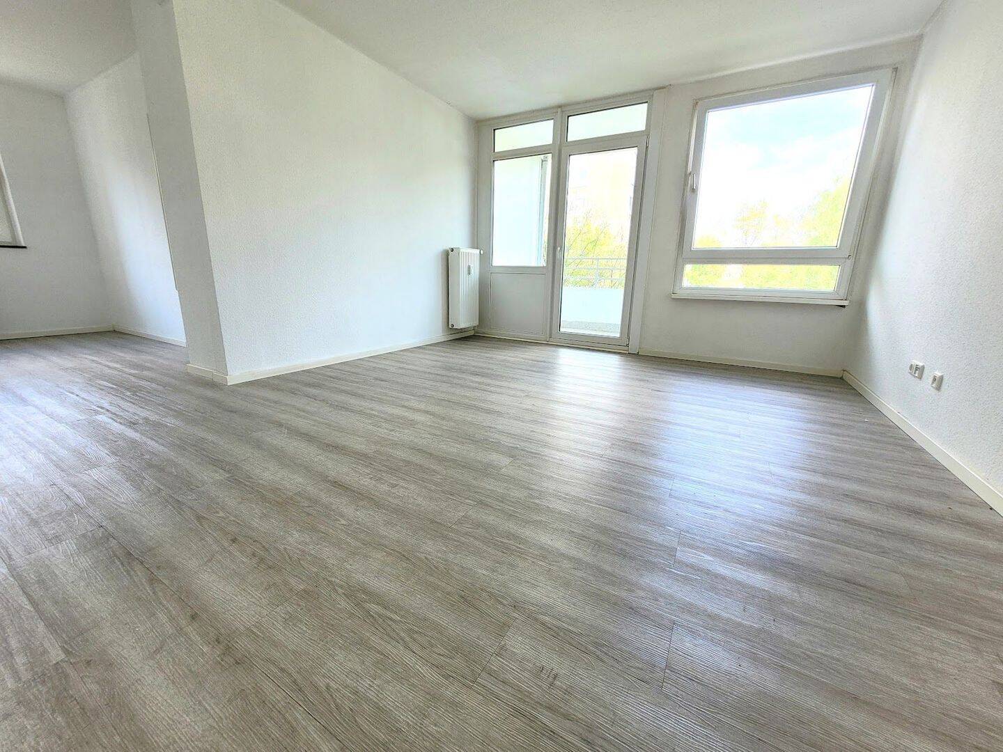 Moderne 2-Zimmer-Wohnung mit Balkon, 45279 Essen (Freisenbruch Horst)