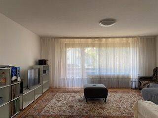 Sehr gepflegte, großzügige OG-Wohnung in 2-FMH mit Balkon, Garten, Garage, Keller – frei ab sofort, 85080 Gaimersheim