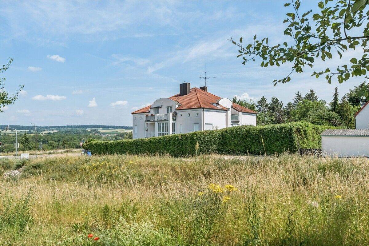 Provisionsfrei – Investitionsmöglichkeit – Aufgeteiltes MFH mit 11 schönen Wohnungen, 86633 Neuburg a.d. Donau