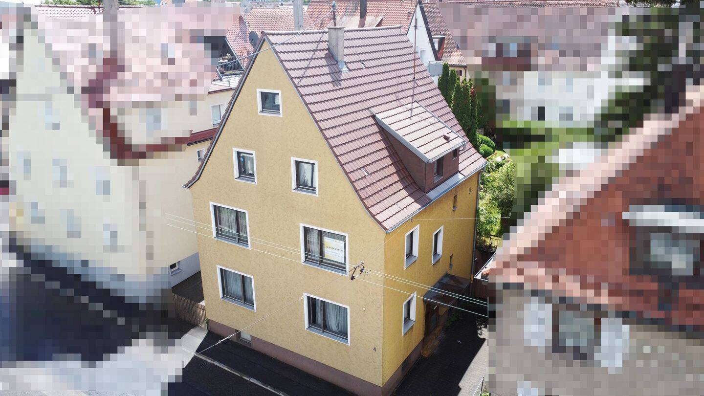 Wohn- und Geschäftshaus und Garage in zentraler Lage, 70734 Fellbach