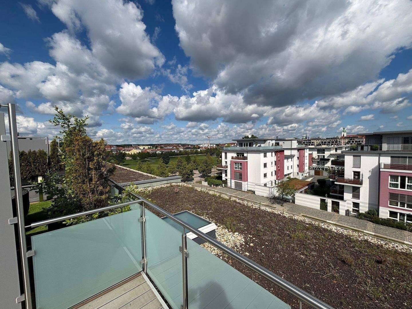 Stilvolle Penthaus-Wohnung mit traumhafter Dachterrasse und besonderem Charme in Fürth!, 90763 Fürth (Südstadt Weikershof)