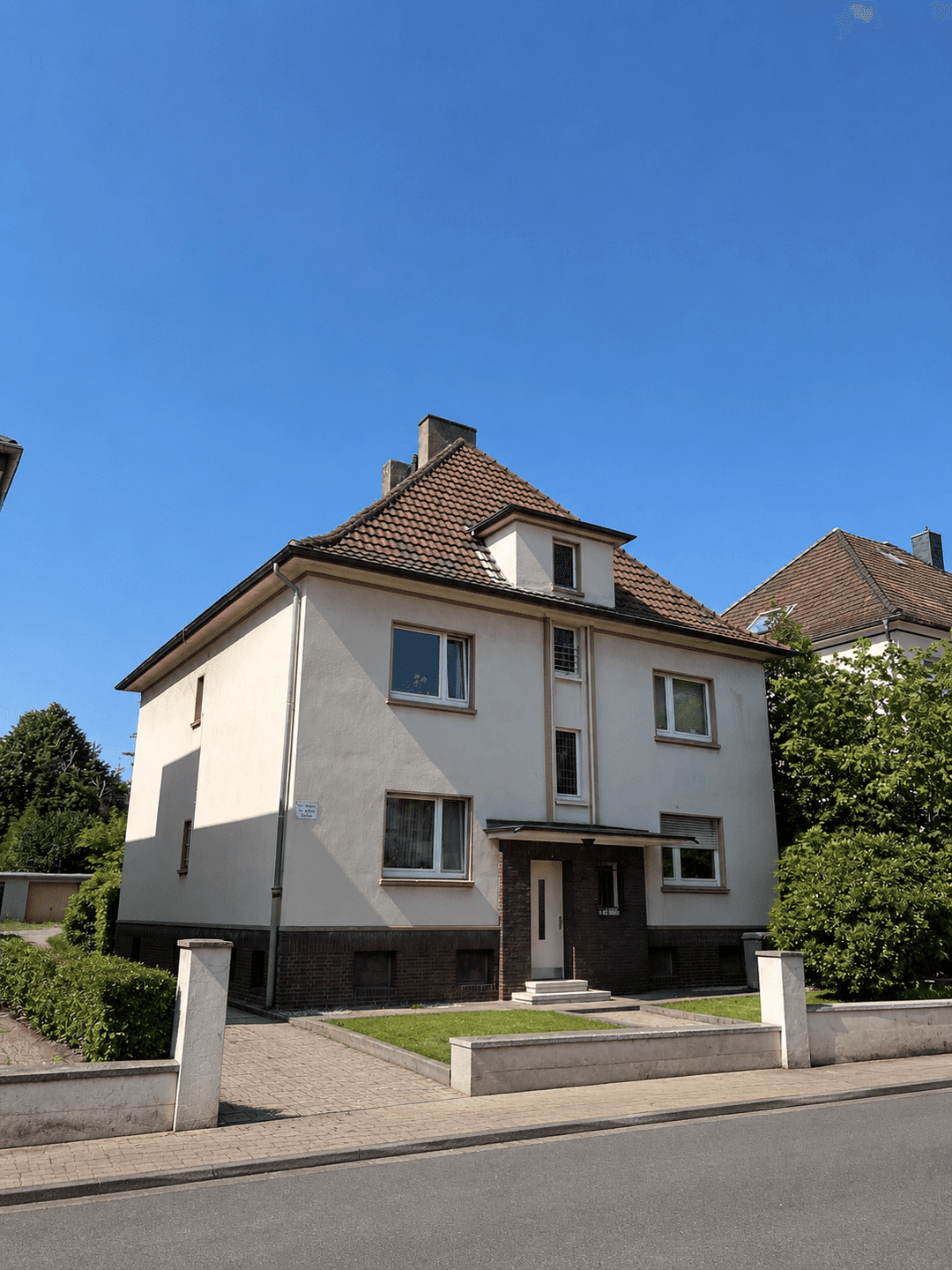 Voll vermietetes Mehrfamilienhaus mit fünf Einheiten und Garagen in Bochum-Wattenscheid, 44866 Bochum (Günnigfeld Leithe Sevinghausen Wattenscheid Westenfeld)