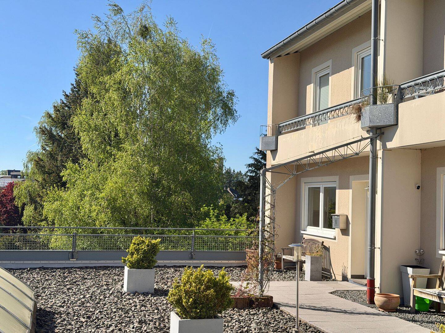 Großzügige Wohneinheit 5 ZKB mit Terrasse und Balkon in zentraler Lage in Bitburg!, 54634 Bitburg