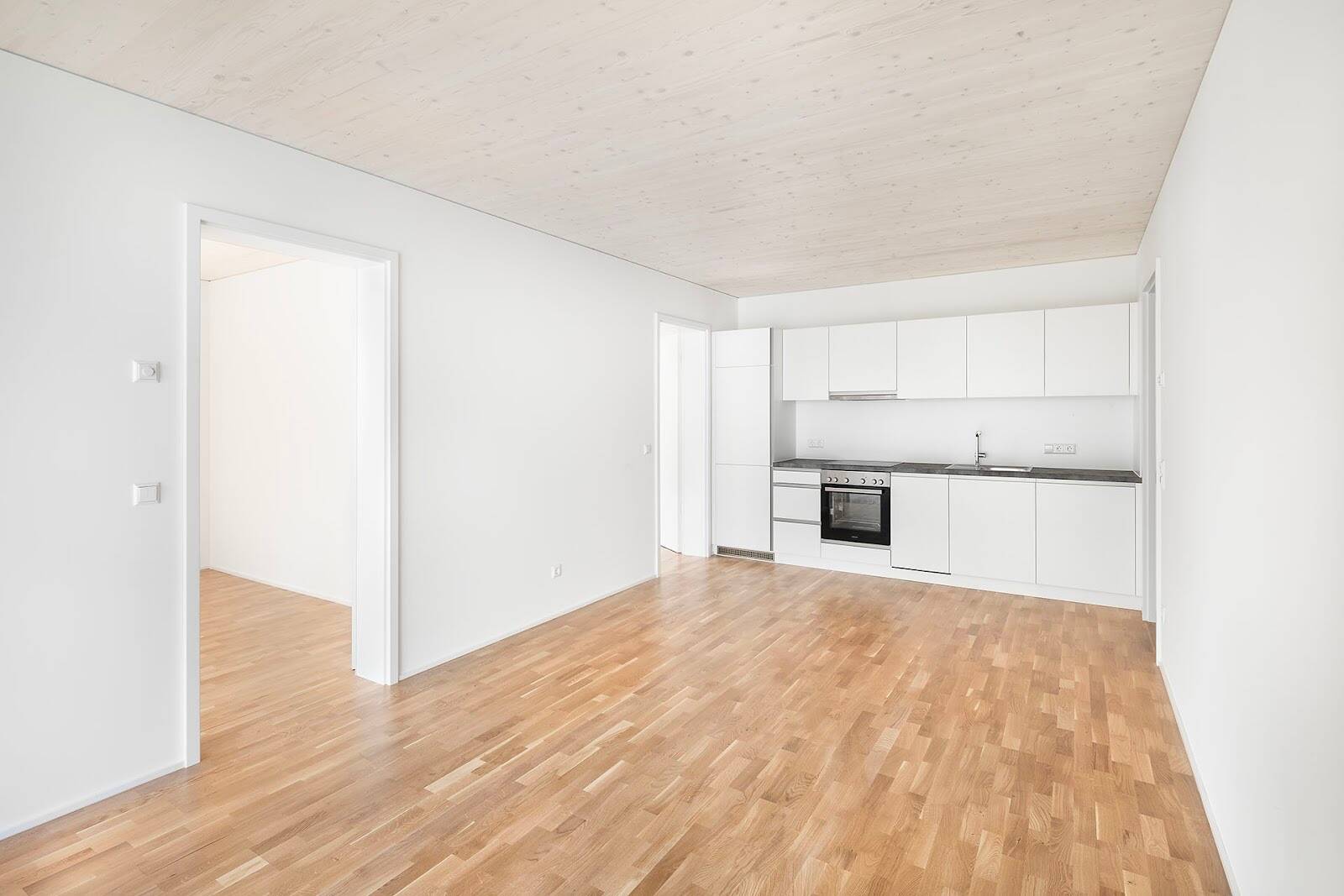Schöne 2-Zimmer Wohnung mit Einbauküche, 10719 Berlin (Charlottenburg-Wilmersdorf Charlottenburg Wilmersdorf)