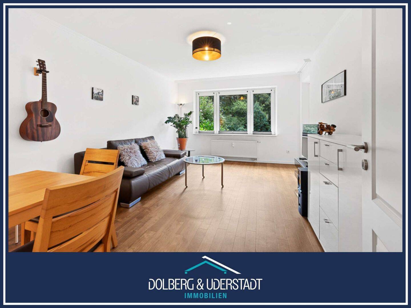 Hochwertige 3 Zimmer EG Wohnung im Grünen mit Terrasse, ca. 35 Minuten zur City mit der U-Bahn U1, 22949 Ammersbek