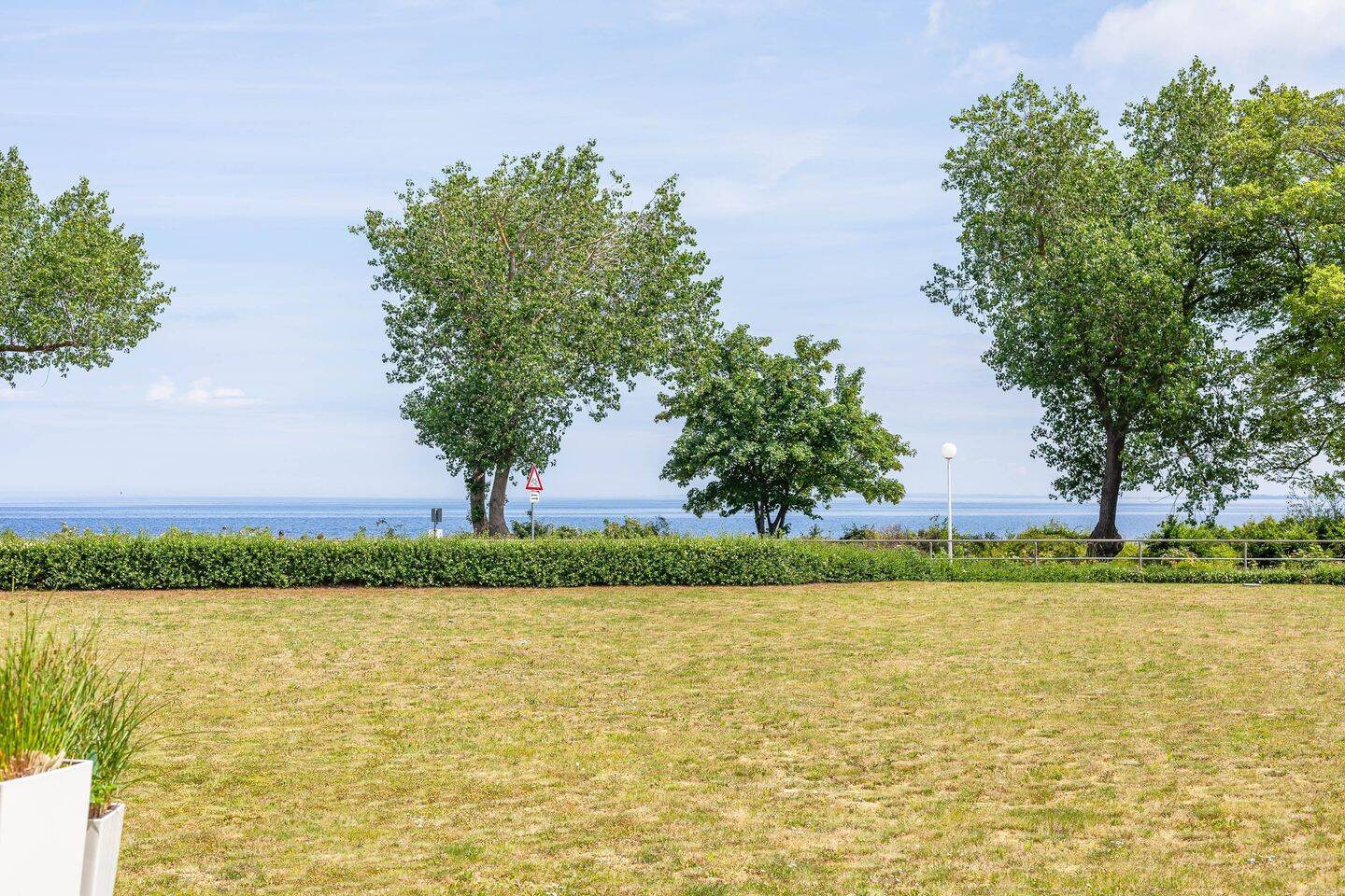 Meerblick inklusive…., hochwertige 2-Zimmer-Eigentumswohnung nur 20 m vom Strand entfernt!, 23946 Boltenhagen
