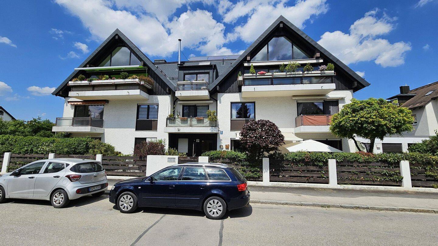 Sehr ruhige und sehr gut geschnittene 111 qm 3-Zimmer-Wohnung in Alt-Laim, wunderschöner Ausblick, 80689 München (Hadern Laim Pasing-Obermenzing)
