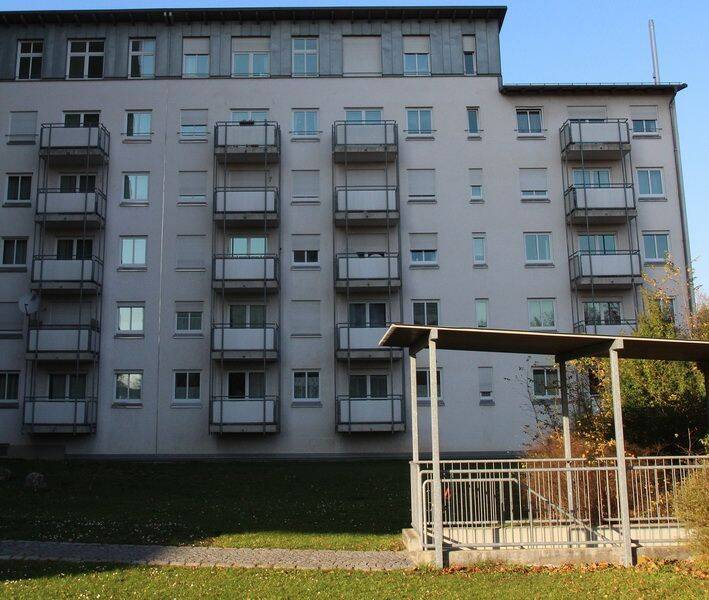 2-Zimmer-Wohnung im Erdgeschoss mit EBK, 93057 Regensburg (Brandlberg-Keilberg Konradsiedlung-Wutzlhofen Reinhausen Sallern-Gallingkofen)