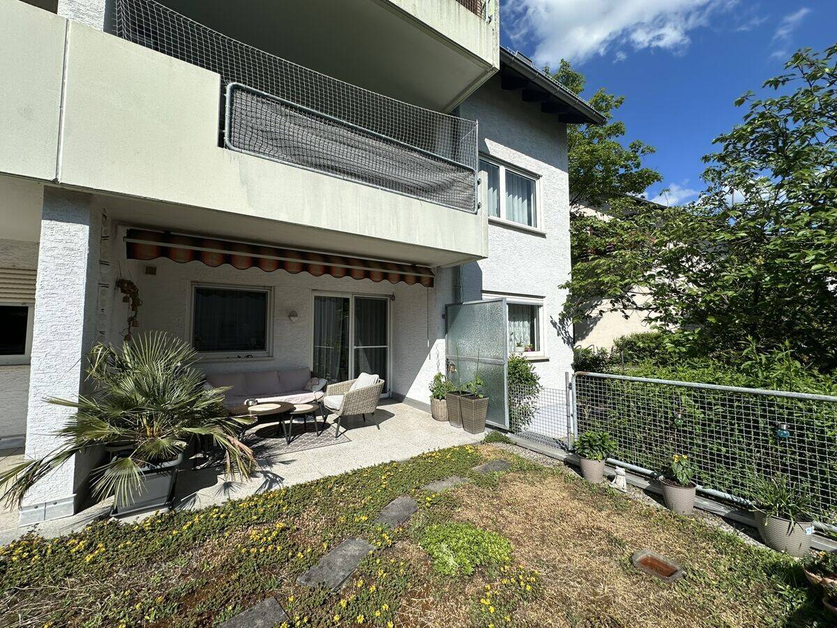 Familienfreundliche 4-Zimmer-Eigentumswohnung mit Terrasse, Gartenanteil, Garage und Keller, 63071 Offenbach am Main (Offenbach am Main Tempelsee)