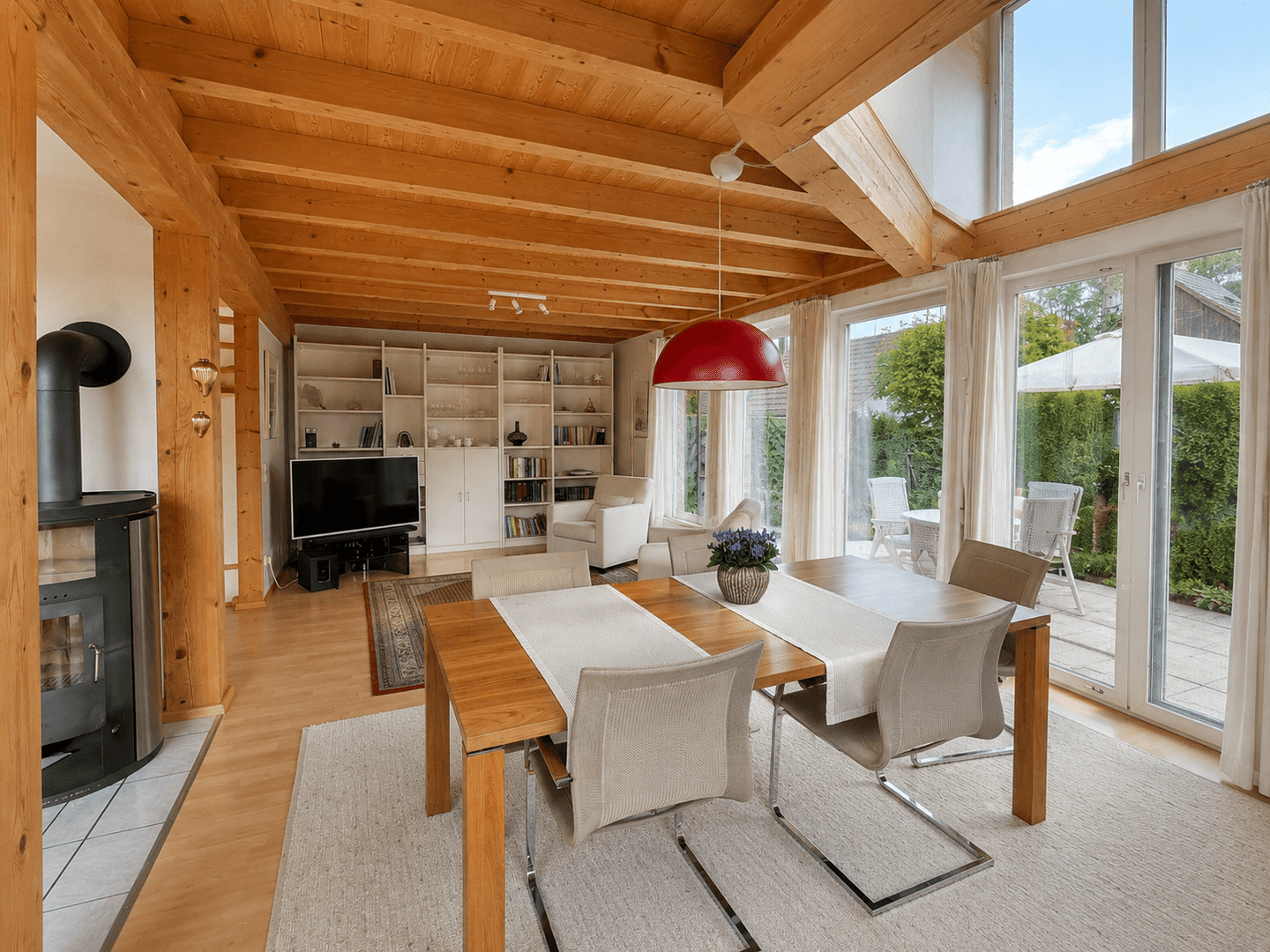 Charmante Doppelhaushälfte mit Garten, Terrasse & besonderem Wohnambiente in Owingen, 88696 Owingen