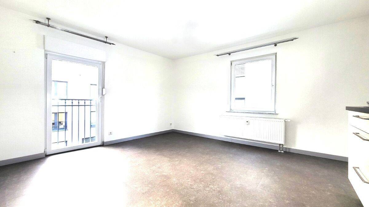 neu renovierte 2-Zimmer-Etagenwohnung mit Carport, zentrumsnah in guter Lage, 72072 Tübingen
