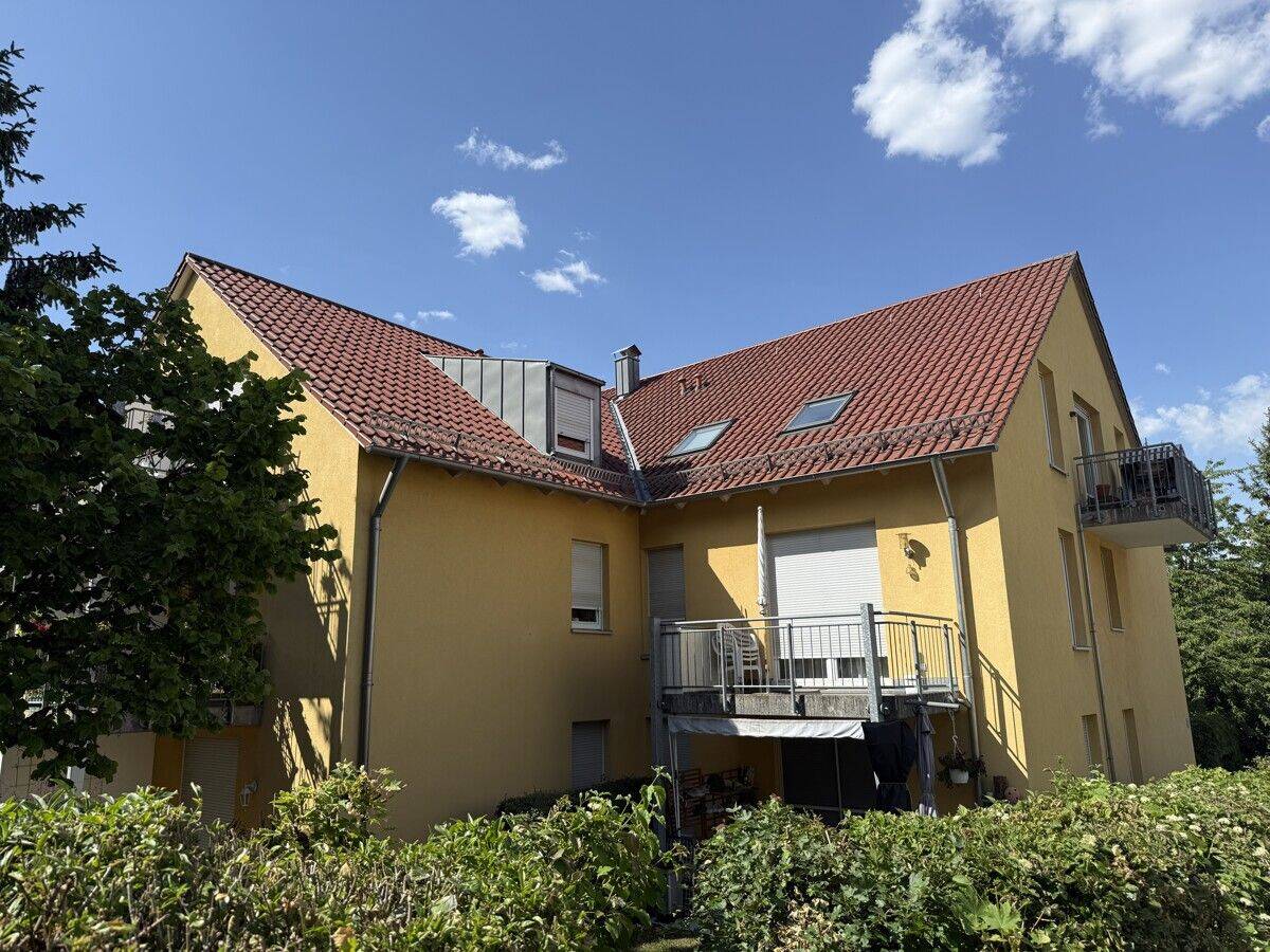 Stilvolle 3-Zimmer-Dachgeschosswohnung mit Galerie und Balkon in Bestlage!, 93051 Regensburg (Galgenberg Großprüfening-Dechbetten-Königswiesen Kumpfmühl-Ziegetsdorf-Neuprüll)