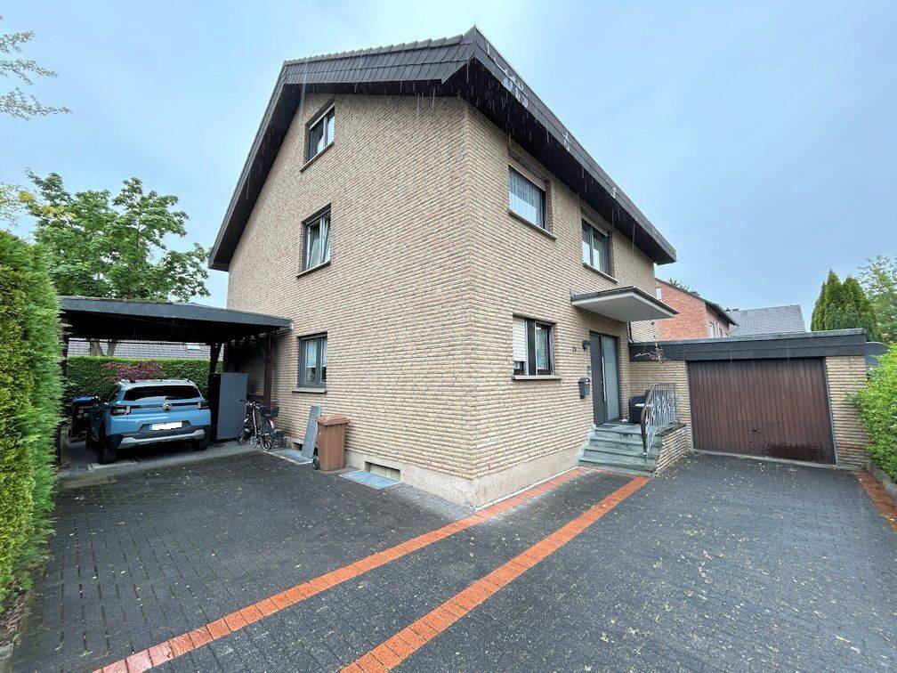 Familiendomizil mit energetischem Komfort, Keller, Garage und Carport in ruhiger Lage von Lippstadt!, 59557 Lippstadt