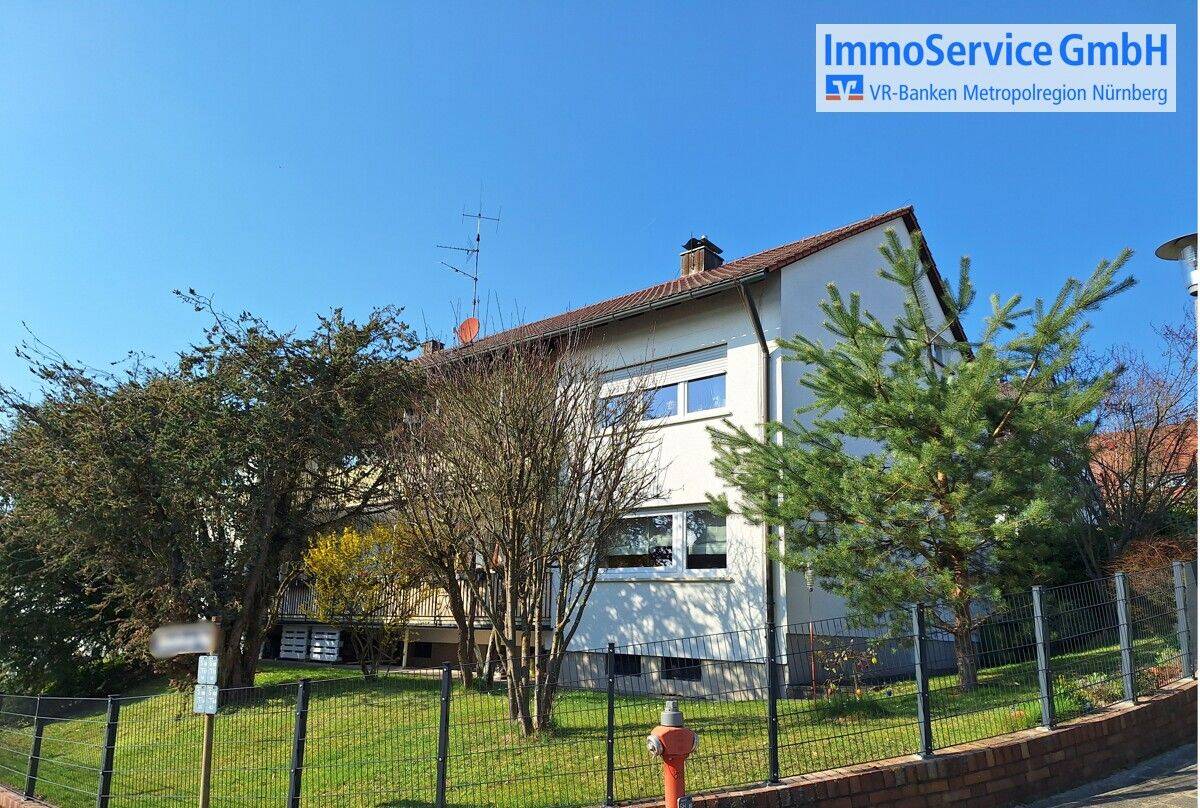 Attraktives Anlageobjekt! Mehrfamilienhaus mit 4 Wohnungen und Garagen, 90562 Heroldsberg