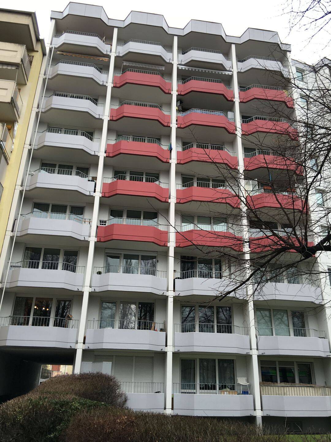 Rendite-Knaller in Bayreuth: ruhiges 1-Zi.-Apartment mit Süd-Balkon & TG-Stellplatz – 4,3% Rendite!, 95448 Bayreuth