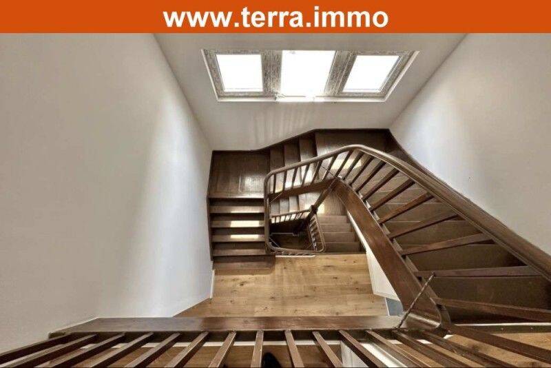 Saniertes Mehrfamilienhaus in zentraler Lage!, 60529 Frankfurt am Main (Schwanheim)
