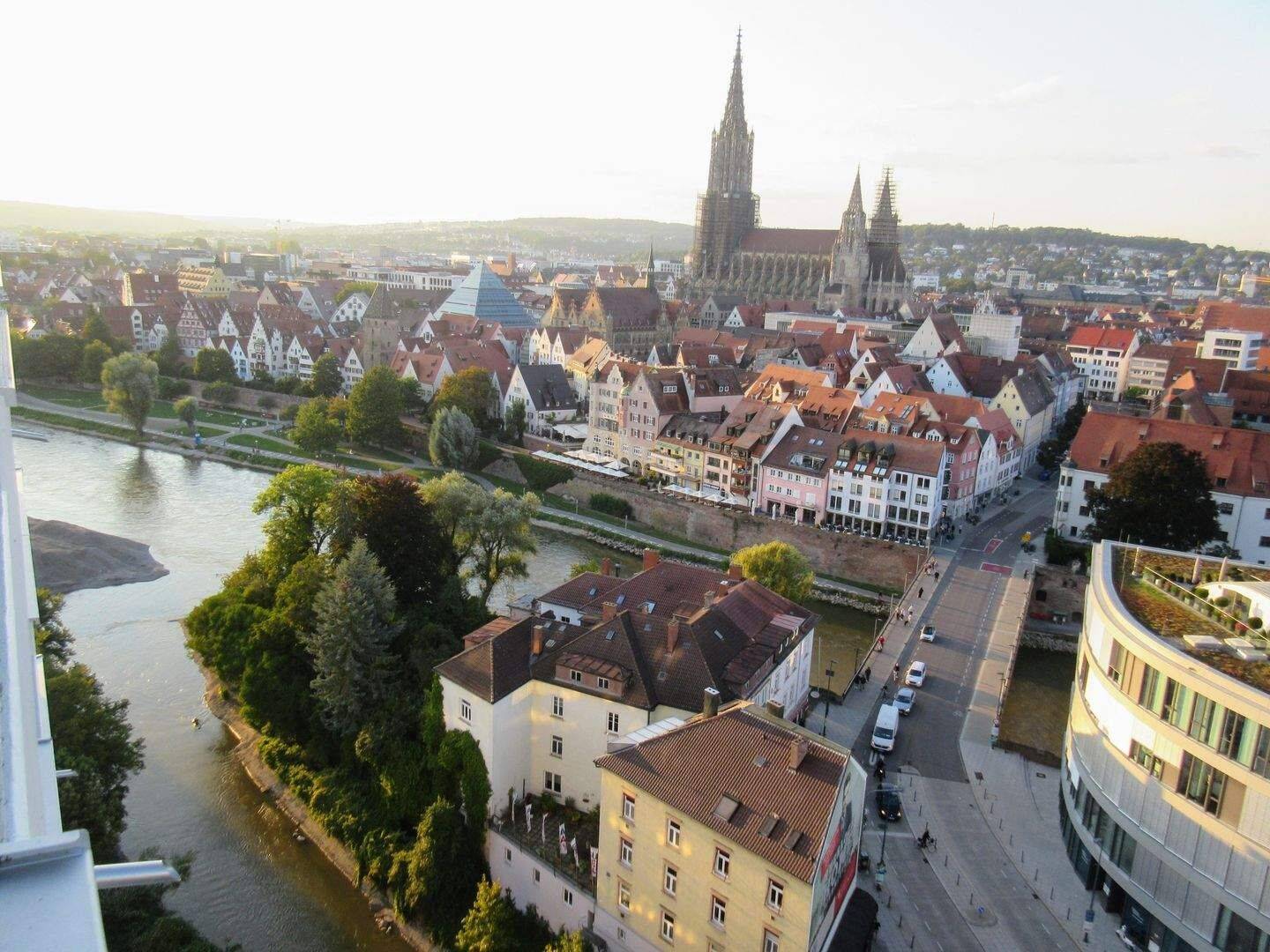 Großzügige 4-Zimmer-Eigentumswohnung mit Fernblick, 89231 Neu-Ulm