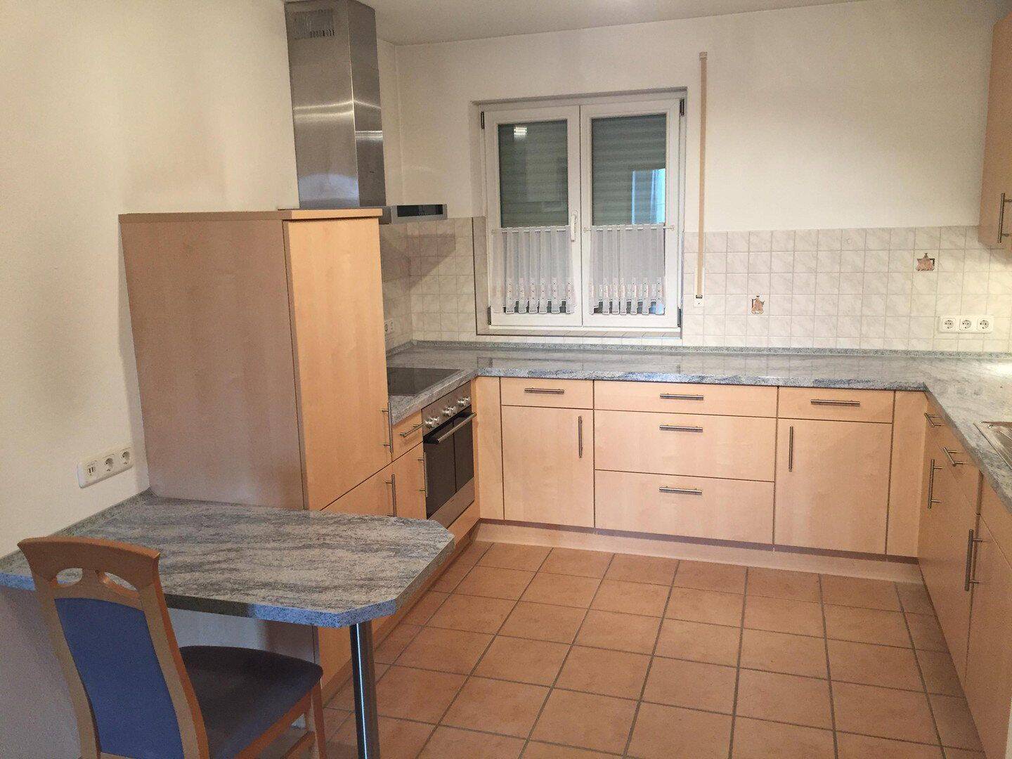 2-Zimmer-Wohnung mit Einbauküche und Balkon in Markt Schwaben, 85570 Markt Schwaben