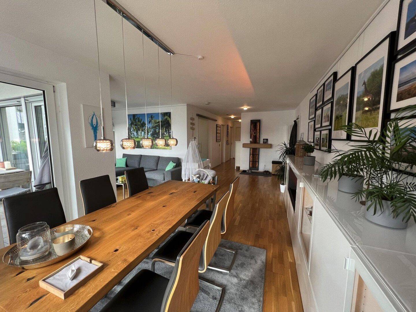 Hochwertige 3,5-Zi.-Wohnung | 2 Bäder | Balkon | TG + Top Anbindung, 70469 Stuttgart (Feuerbach Zuffenhausen)