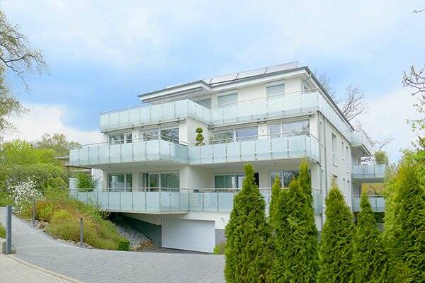 Kassel-Bad Wilhelmshöhe/Nähe Dönche … Moderne, großzügige 4-Zimmer-Wohnung mit Balkon zum Wohlfühlen!, 34131 Kassel (Bad Wilhelmshöhe Brasselsberg Kirchditmold)