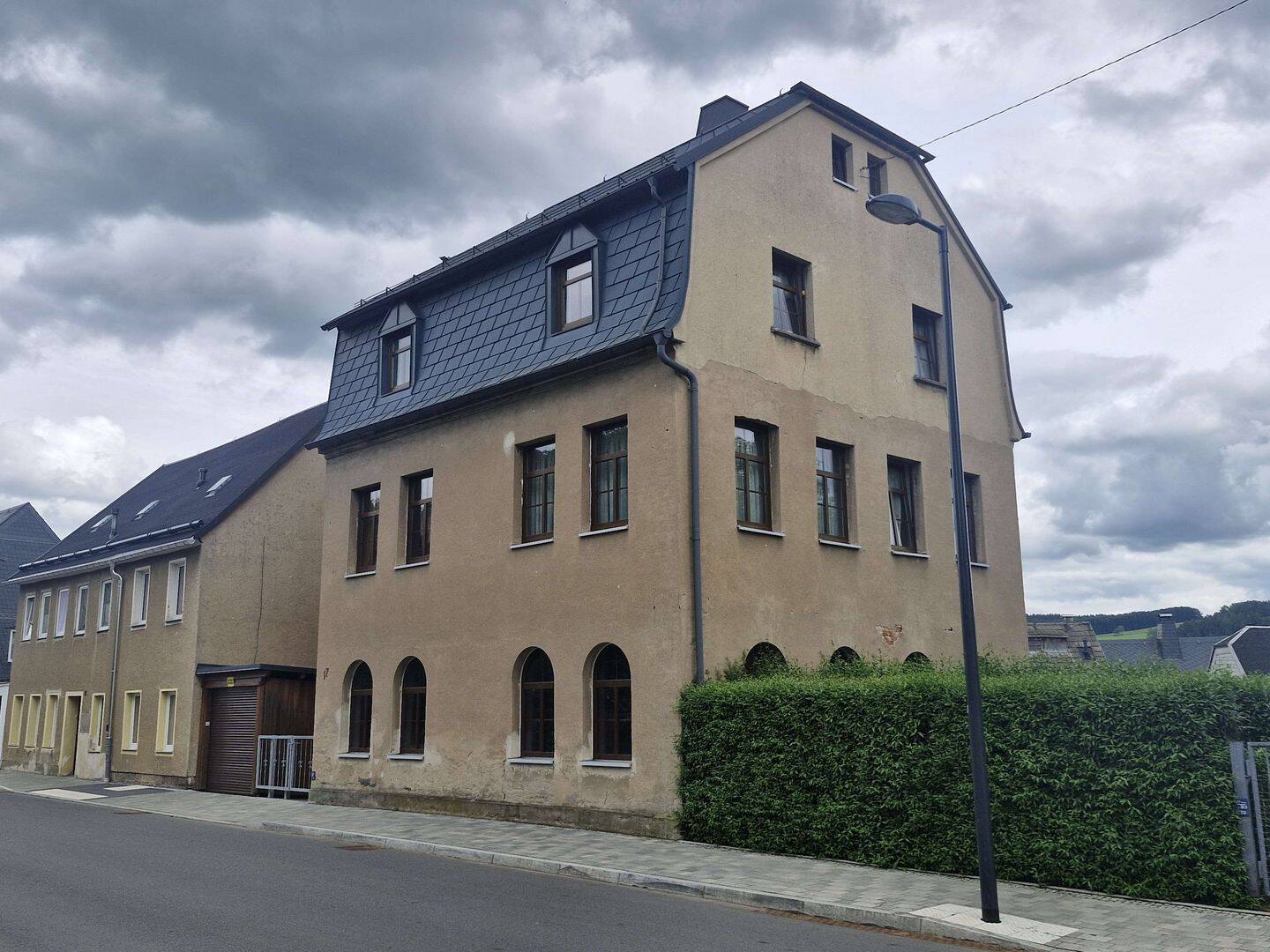 Zweifamilienhaus mit Ausbau- und Gestaltungsmöglichkeiten in Lößnitz!, 8294 Lößnitz