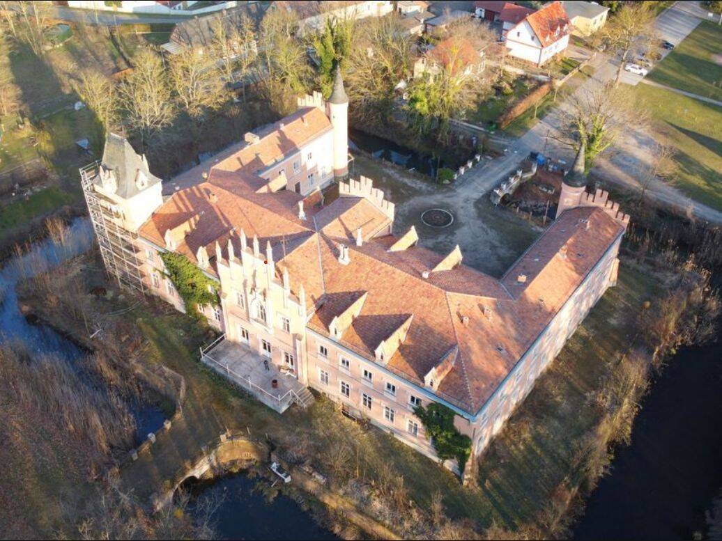 Prächtiges Schloss mit riesigem Park zu vermieten, 15306 Gusow-Platkow
