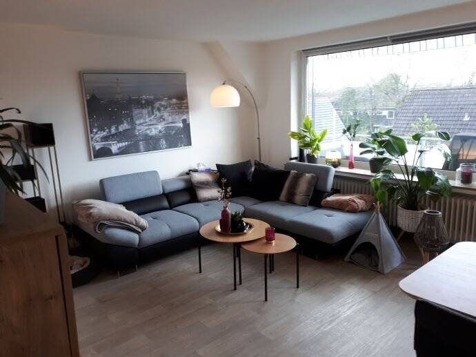 Von Privat – Hude  – sonnige 4 Zimmerwohnung im 2.OG mit Südbalkon und Einbauküche in ruhiger Lage, 27798 Hude (Oldb) (Hude)