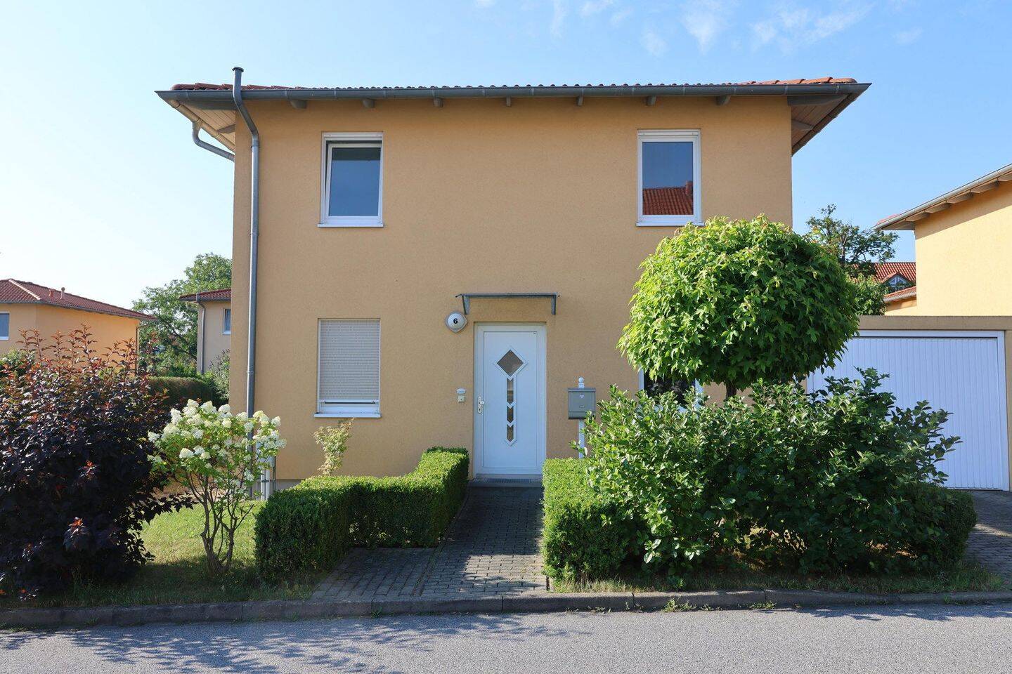 Einfamilienhaus am Stadtrand von Dresden, 1169 Dresden