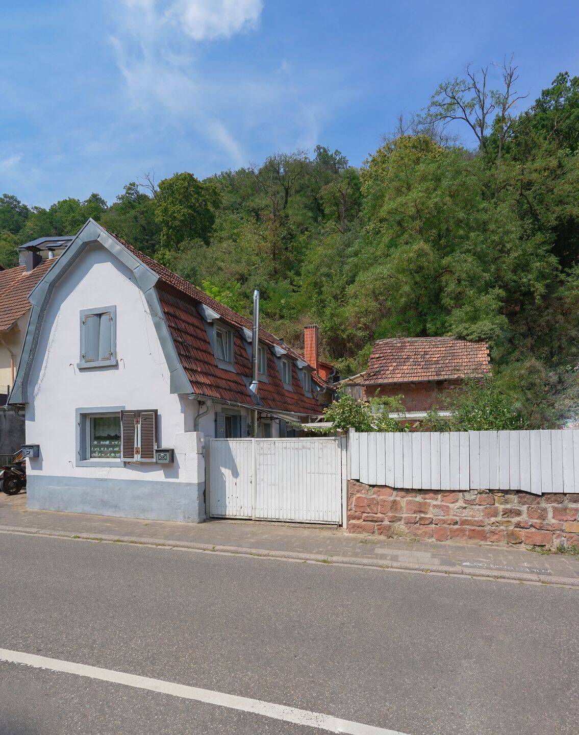 Charmantes Familienhaus mit Terrasse in Wachenheim an der Weinstraße, 67157 Wachenheim an der Weinstraße