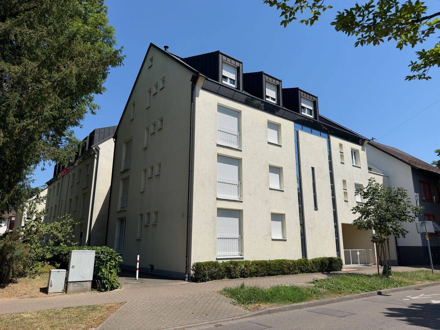 Wohnen direkt am Stadtgarten – Helle 3-Zimmer-Wohnung mit Balkon in Herbolzheim, 79336 Herbolzheim