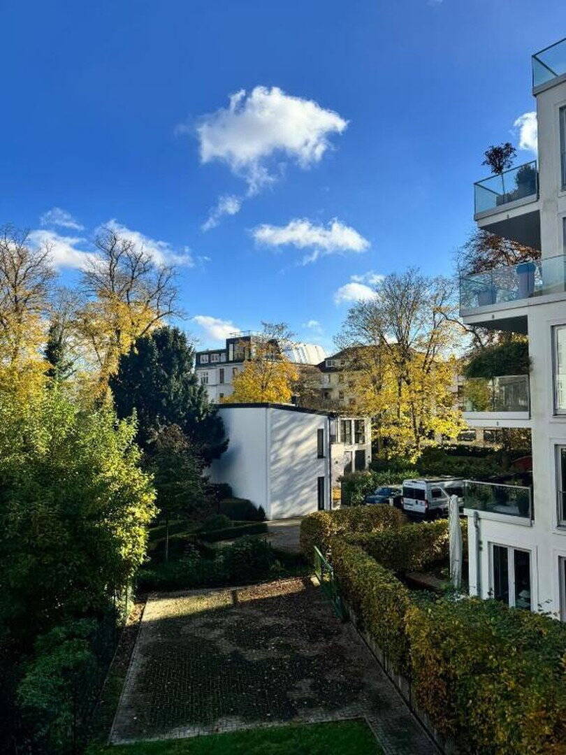 Exklusiv möblierte 2-Zimmer-Wohnung mit sonniger Terrasse in Bestlage an der Außenalster, 22087 Hamburg (Mitte Hamm Hohenfelde Uhlenhorst)