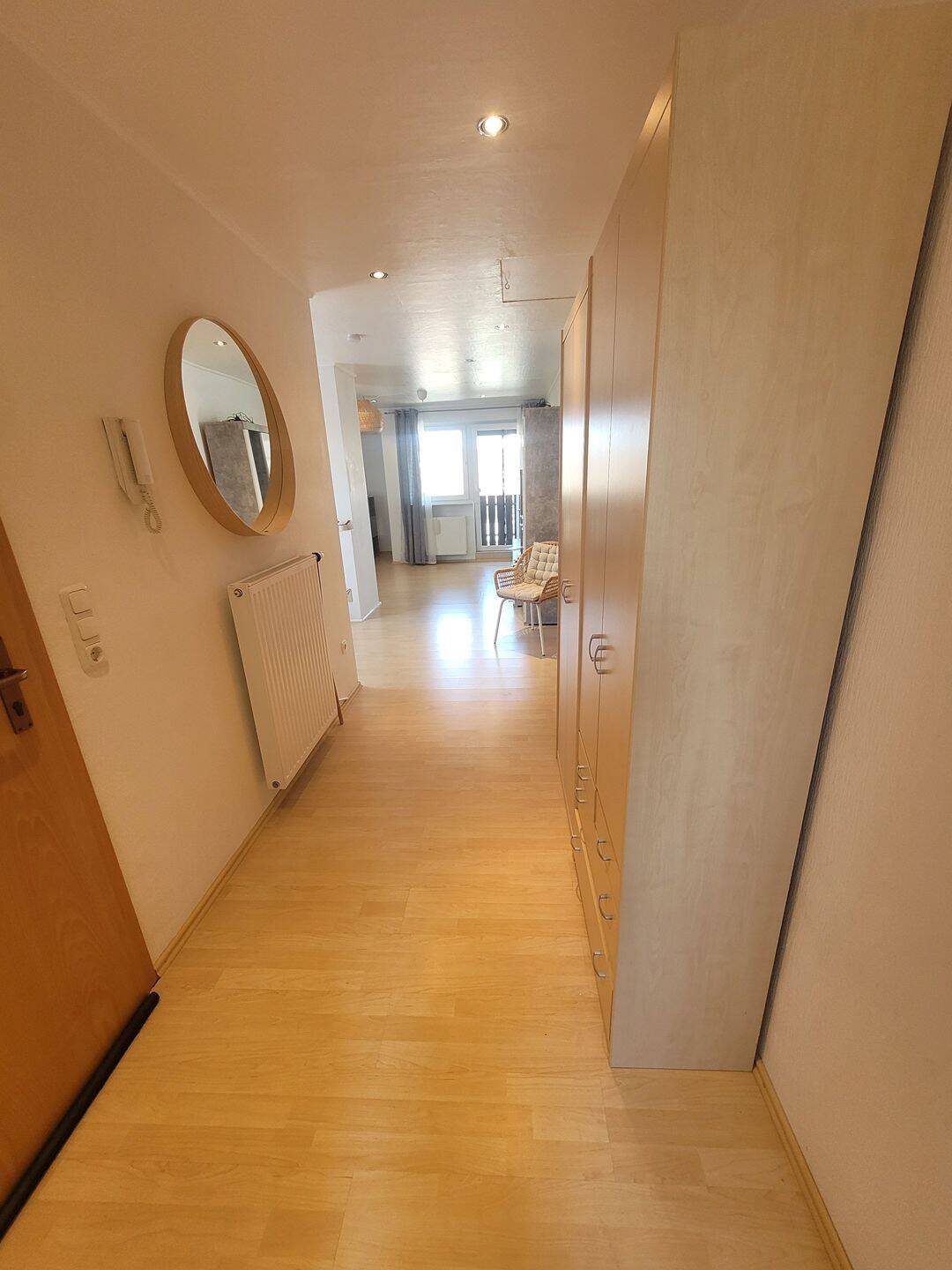 Möblierte Dachgeschosswohnung mit Balkon – 80 m² zu vermieten, 54296 Trier