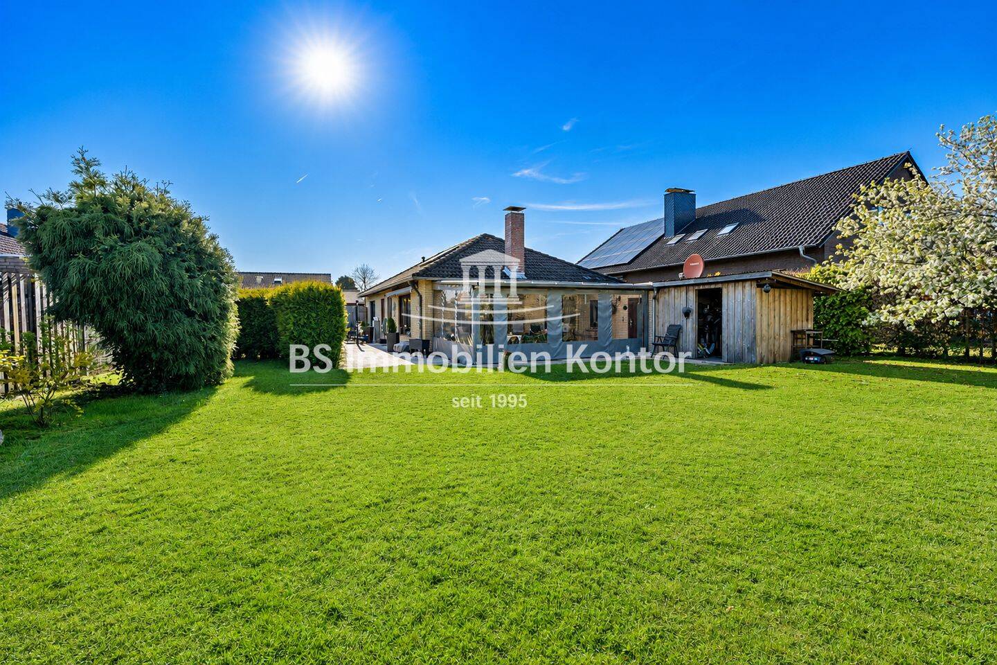 Haskamp! Top gepflegter, renovierter Bungalow mit überdachter Terrasse und Gartenanlage!, 26759 Hinte