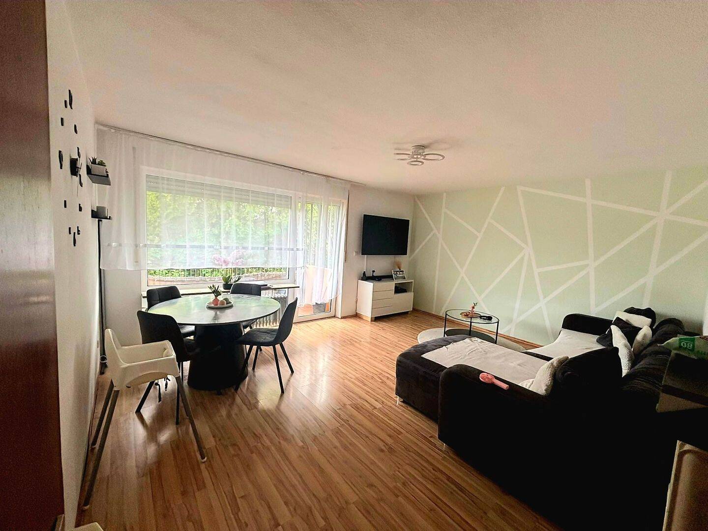 helle 3-Zimmer-Wohnung mit Balkon in Nürnberg-Fischbach, 90475 Nürnberg