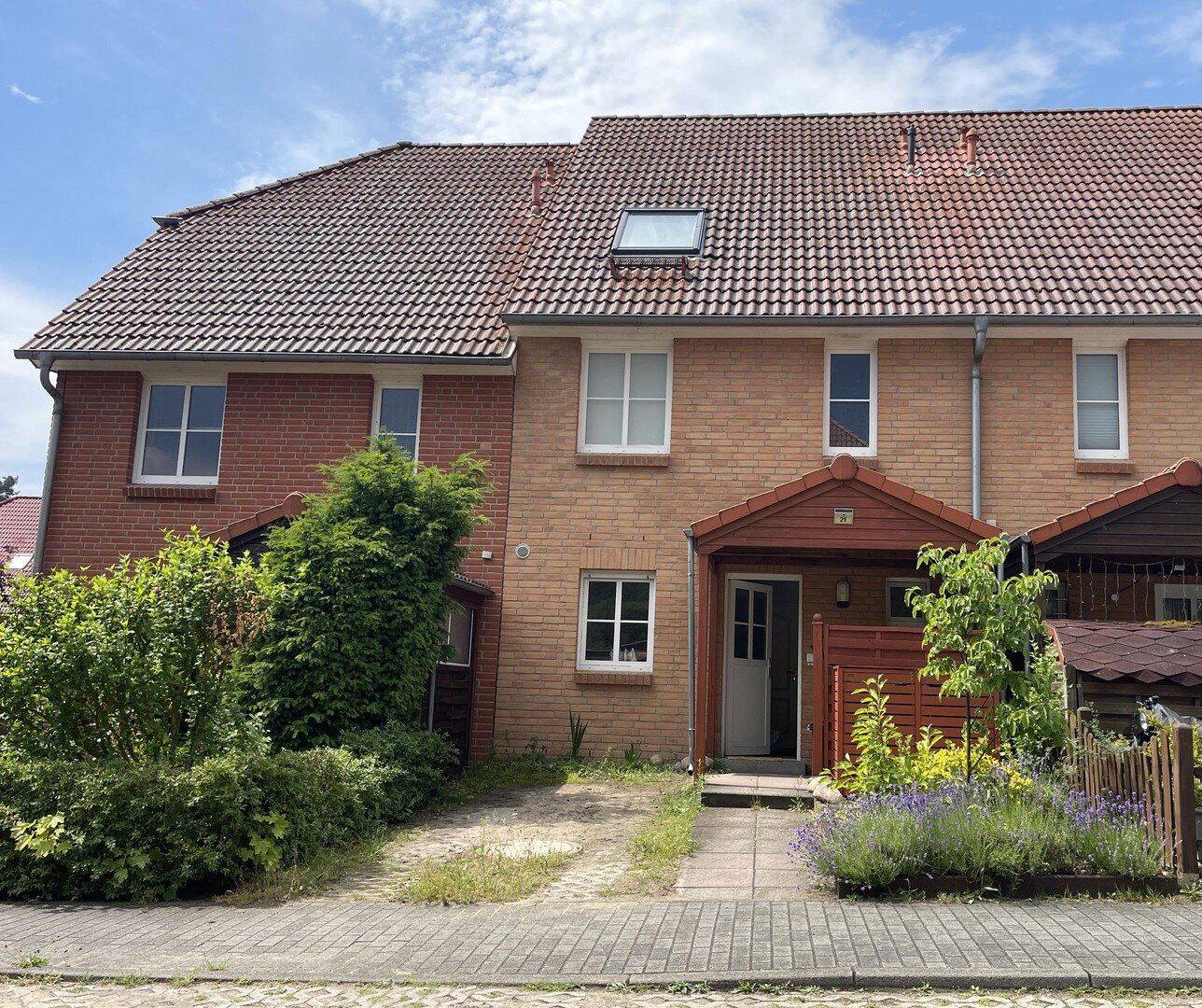 Modernisiertes Reihenmittelhaus mit 120m2 – auf Pachtland, 15732 Schulzendorf