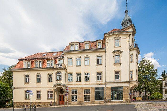 Familienfreundliche 4-Zimmer-Wohnung im Stadtteil Dresden Weißer Hirsch!, 1324 Dresden (Bühlau/Weißer Hirsch Dresdener Heide Loschwitz/Wachwitz)