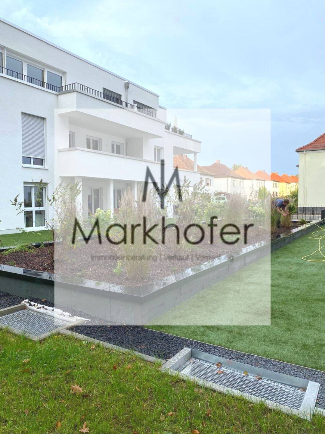 Neuwertige Erdgeschoss- Wohnung mit 2 Zimmern und Terrasse uninah zu vermieten !, 66424 Homburg