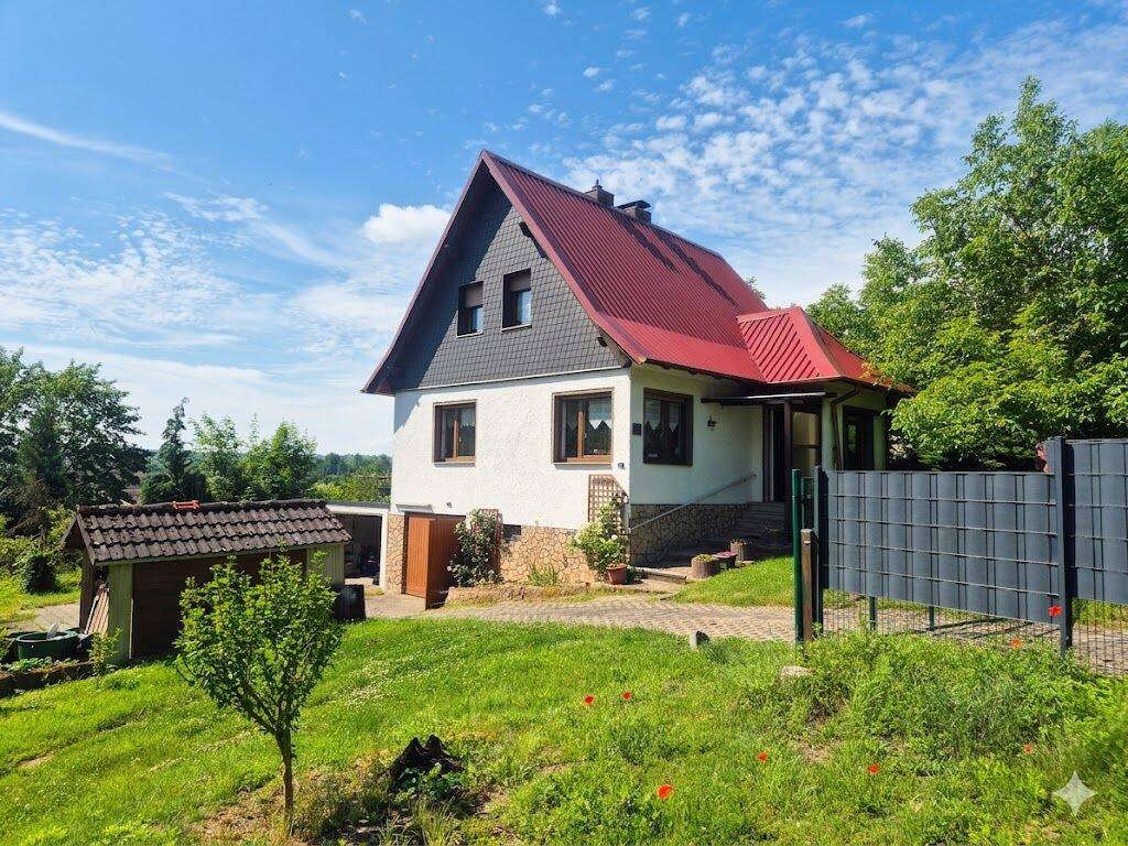 Charmantes Einfamilienhaus mit idyllischem Garten und Teich in Hergisdorf, 6313 Hergisdorf